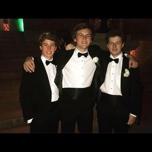 Meet your Posher, Hayes